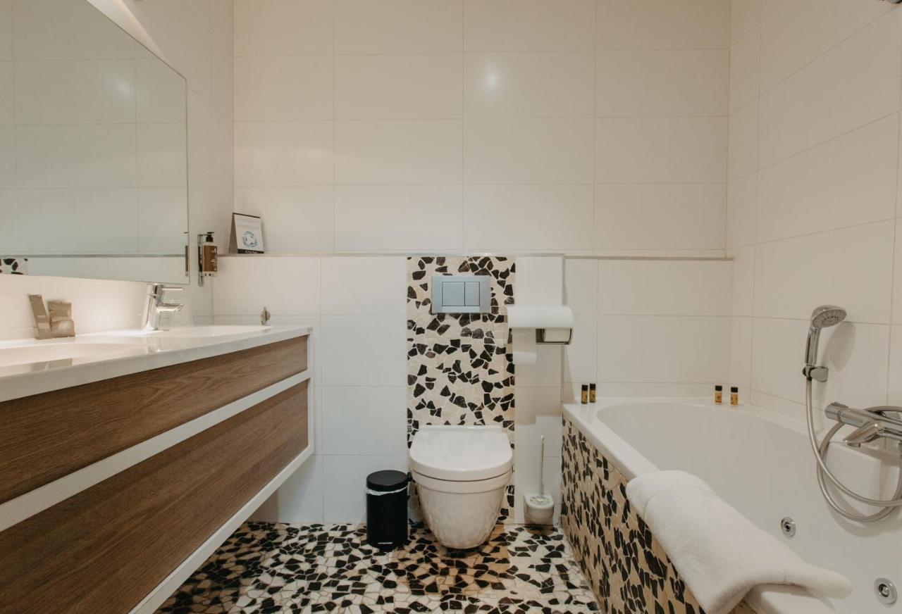 Hotel Le Val-Fayt Bagian luar foto